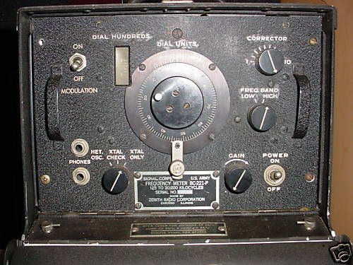 ZENITH VINTAGE FREQUENCY METER BC 221 P  